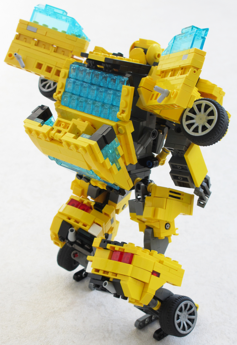 Illustration for article titled Lego Bumblebee better than Michael Bay's last three movies